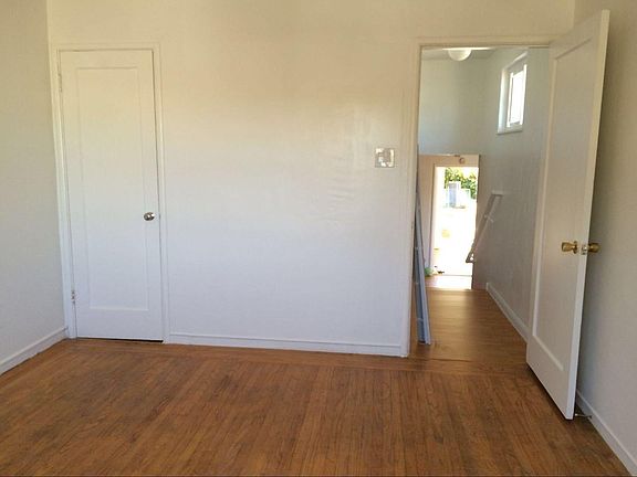 4th image of 5730 Alameda Ave
