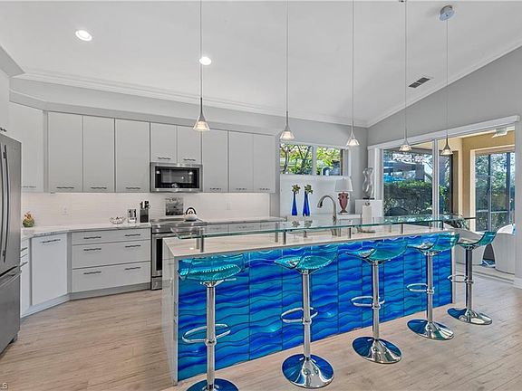 2nd image of 4651 Gleneagles Links Ct