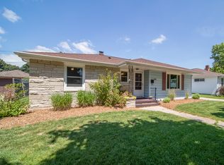 1030 E Byrd St, Appleton, WI 54911