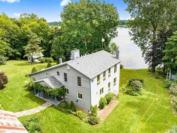 1570 Pelots Point Road, North Hero, VT 05474