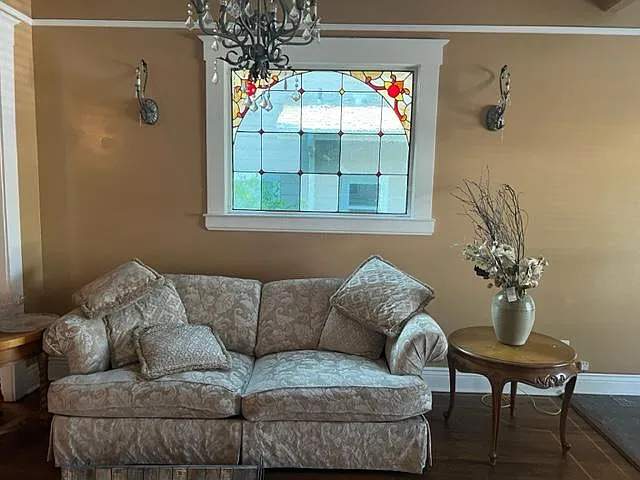 814 N Van Ness Ave — Photo 8