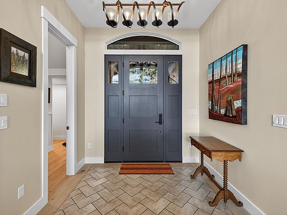4th image of 273 Whispering Pines Ct