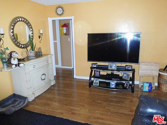 5th image of 4044 Virginia St