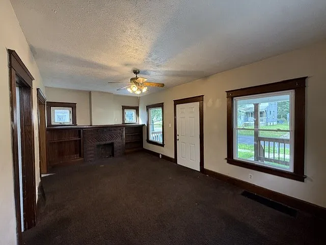 3 bed, $1,000 — Photo 3