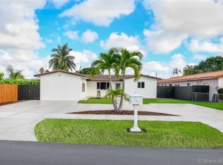 10561 SW 7th Ter, Sweetwater, FL 33174
