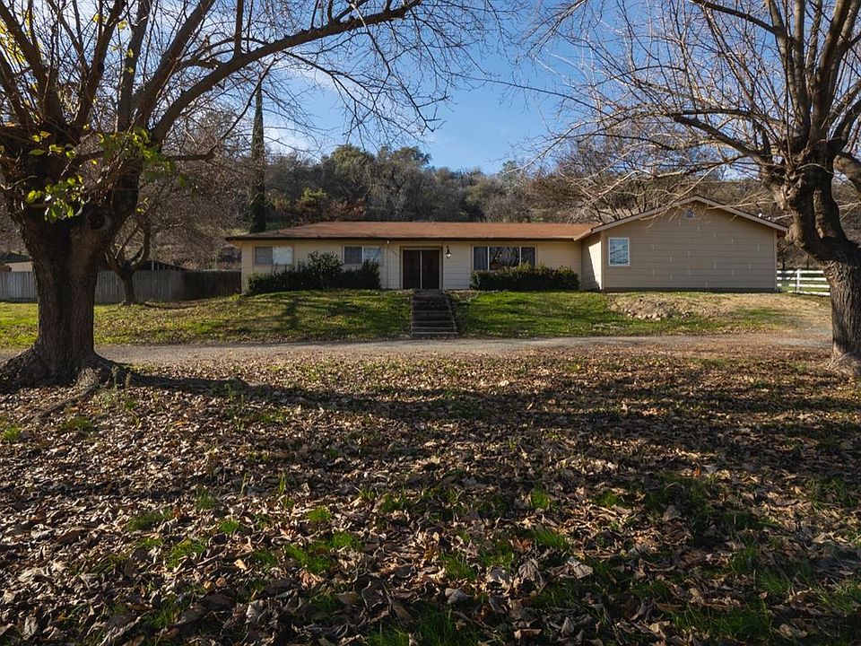 2nd image of 3440 Delmar Ave
