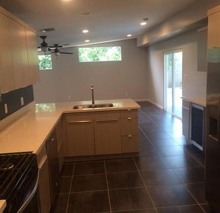 4th image of 3633 E Shaw Butte Dr