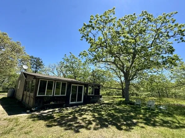 45 Quenames Rd, Chilmark, MA 02535