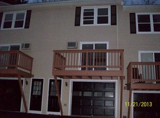 8 Picadilly Ct, Manchester, NH 03104