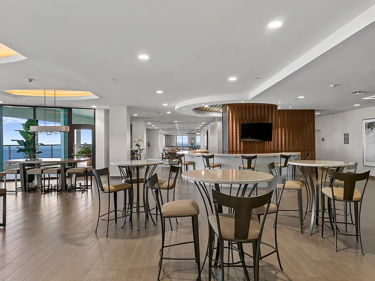 1 Beach Dr SE #1112 — Photo 43