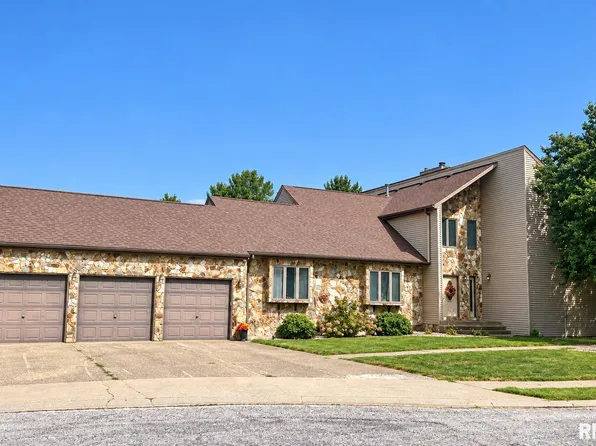 4 Monterey Ct, Jacksonville, IL 62650