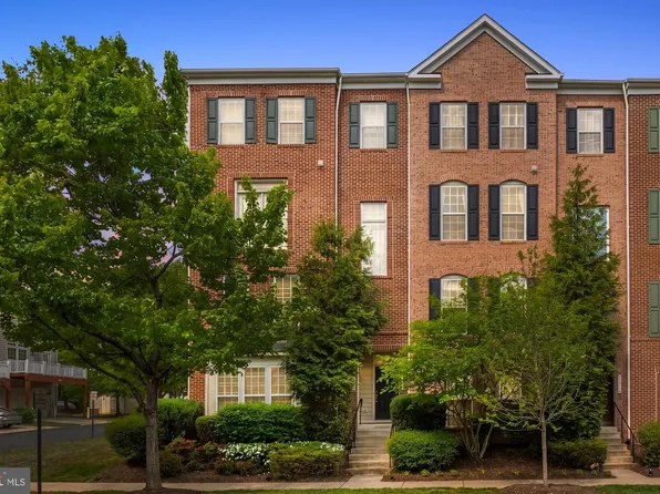 2111 Abbottsbury Way, Woodbridge, VA 22191