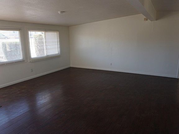 4th image of 15766 Malpais Ln