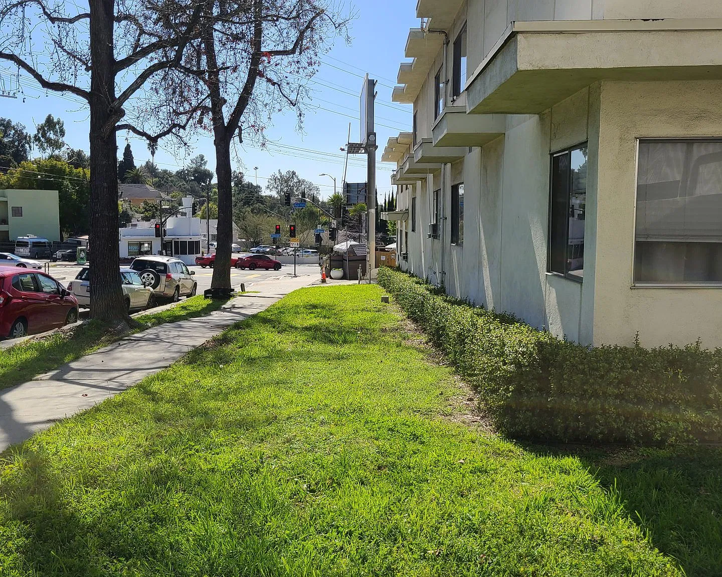 Previously Remodeled 2-bedroom 1 bath in Eagle Rock with 2 parking spaces! — Photo 2