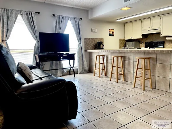 111 E Gardenia St #301, South Padre Island, TX 78597
