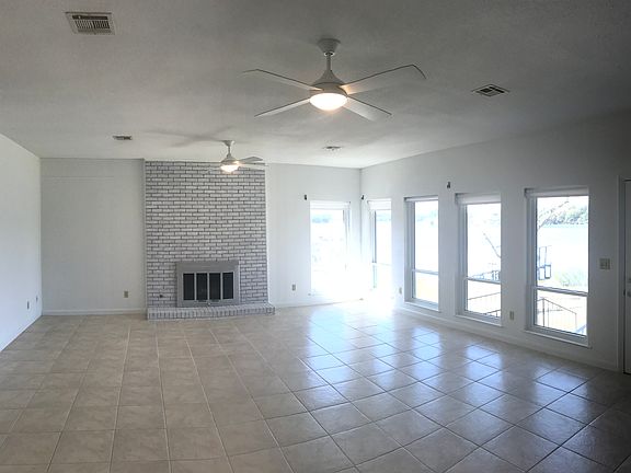4th image of 1551 Bayou Blvd