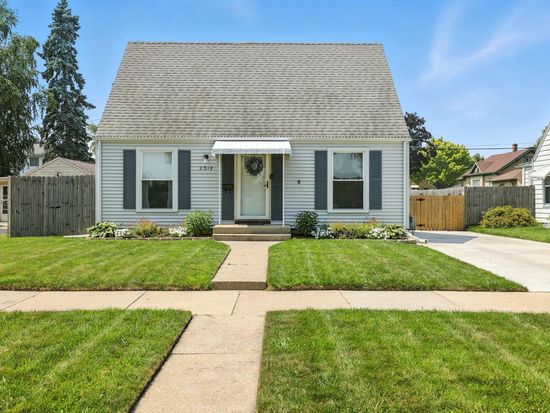 2318 Cleveland AVENUE, Racine, WI 53405