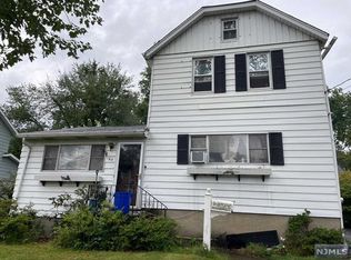 165 6th St, Cresskill, NJ 07626