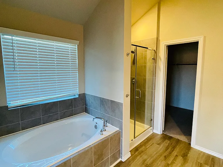 1202 Mare Stable Ct — Photo 6