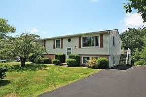 1st image of 23 Lauderdale Dr