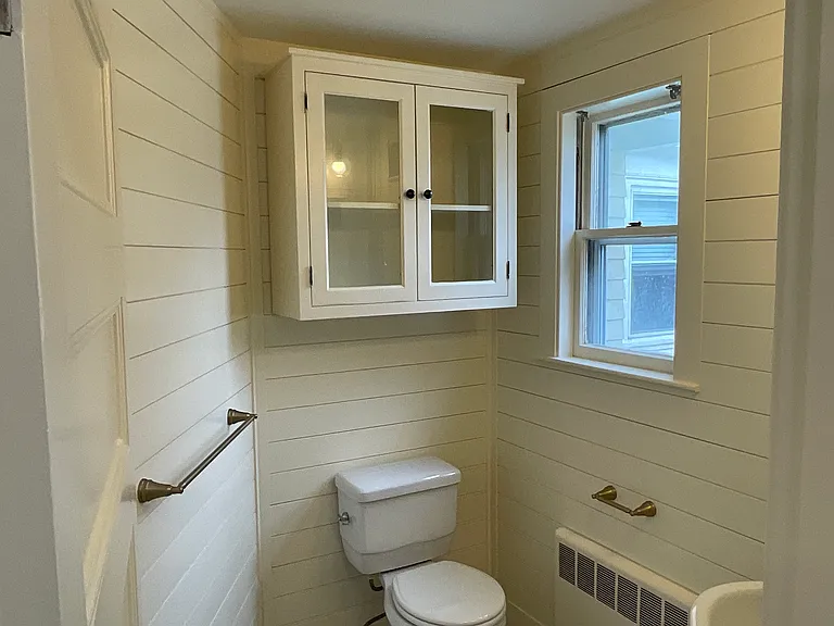 84 Humphrey St #1R — Photo 19