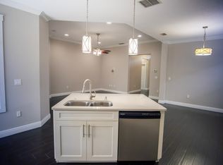 1072 Hermosa Way, Kissimmee, FL 34744