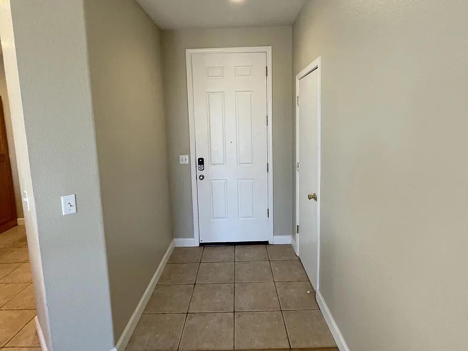 1st image of 3892 Eugene Dr Unit 1