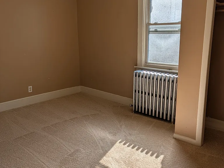 908 Homestead St #2 — Photo 3