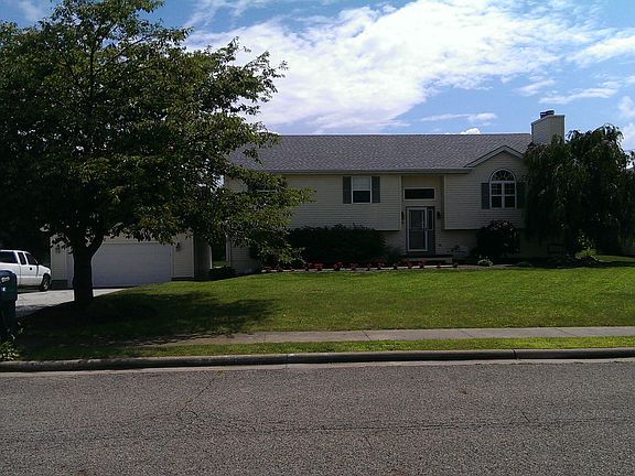 2nd image of 61 Pueblo Ln