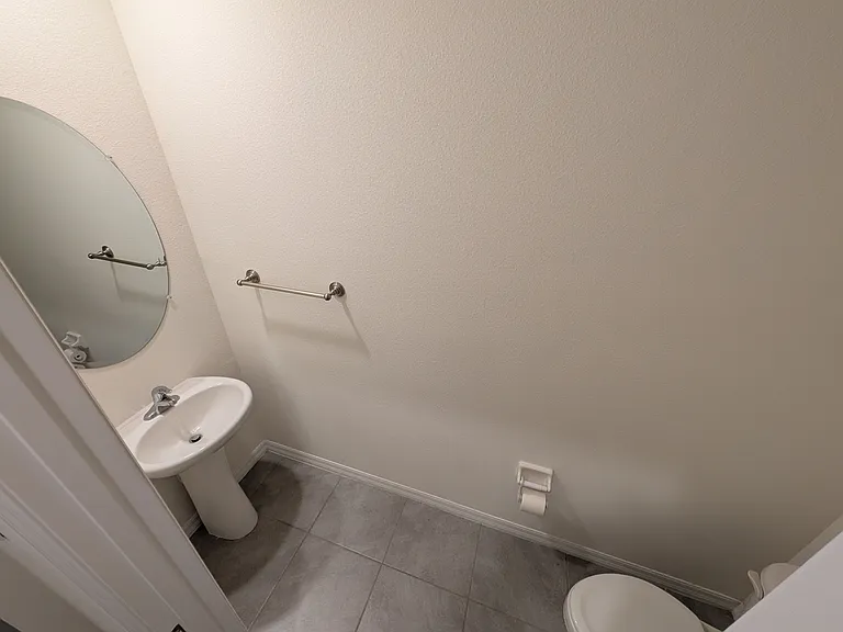 2926 Suncoast Plains Dr — Photo 7