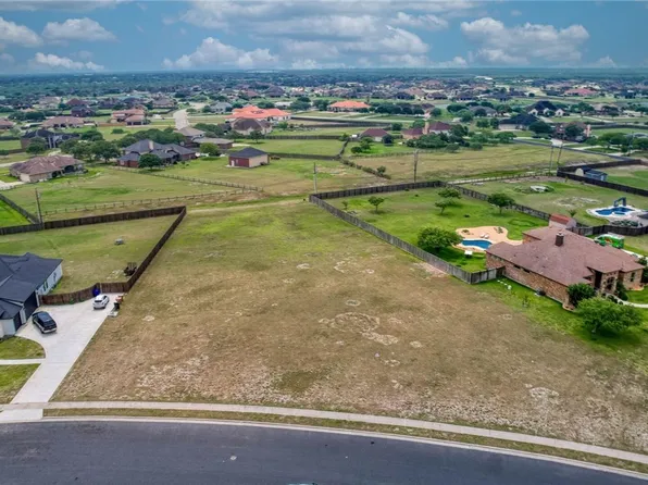 5514 Kitty Hawk Dr, Corpus Christi, TX 78414