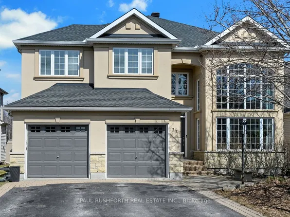 22 Blackshire Cir, Ottawa, ON K2J 5L8