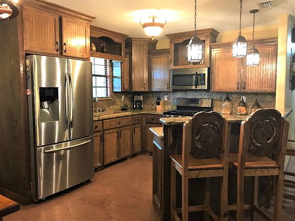 3rd image of 10803 Cibolo Dr