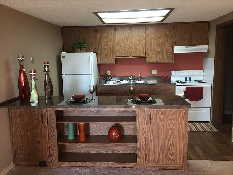 1st image of 4885 Dawn Dr