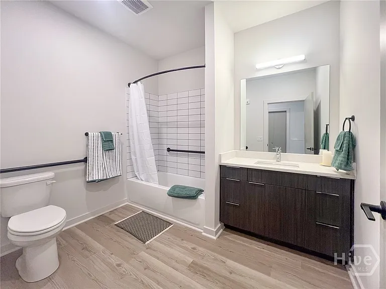 240 Martha Dr #120 — Photo 13