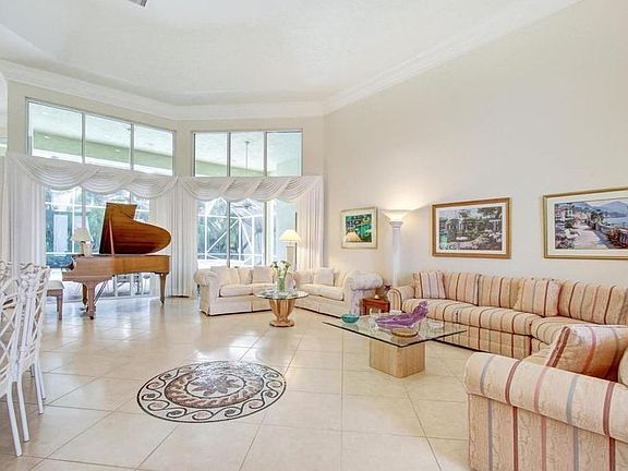 4th image of 4393 James Estate Ct