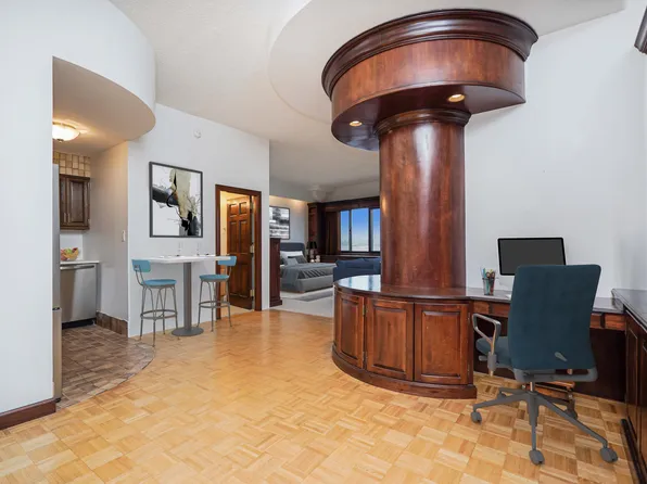 10 Bay Street Landing image 17 of 24