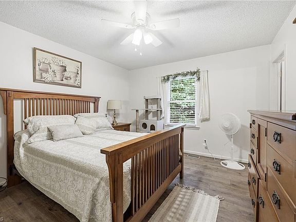 4th image of 104 Sam Kinley Dr