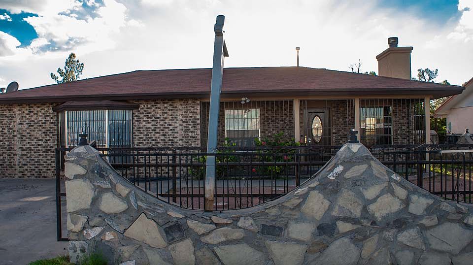 1st image of 1801 Leroy Bonse Dr