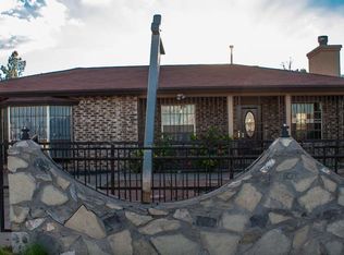 1801 Leroy Bonse Dr, El Paso, TX 79936