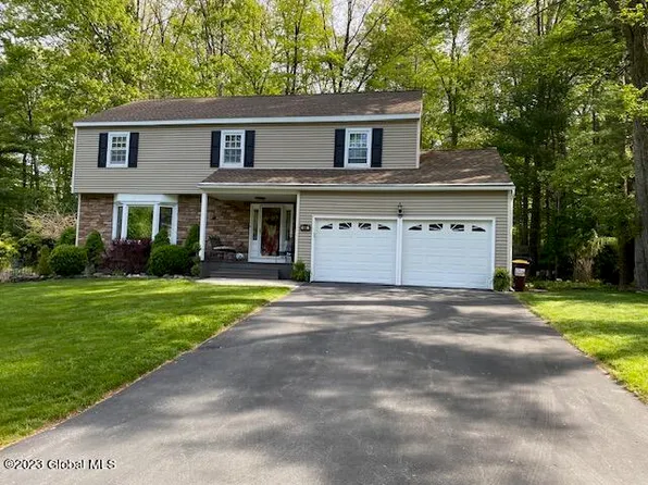 609 Washington Court, Guilderland, NY 12084