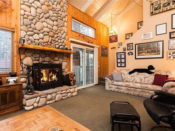 2nd image of 41910 Evergreen Dr