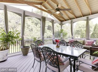 26129 Iverson Dr, Chantilly, VA 20152