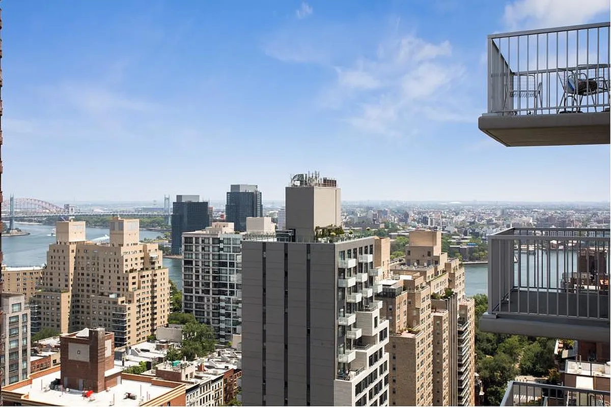 444 East 86th St Unit 30A  