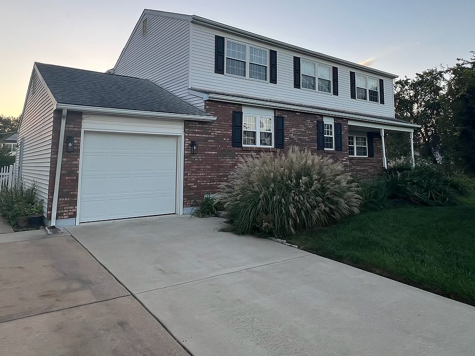 1st image of 5 Gelley Ct