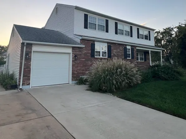 5 Gelley Ct, Newark, DE 19702
