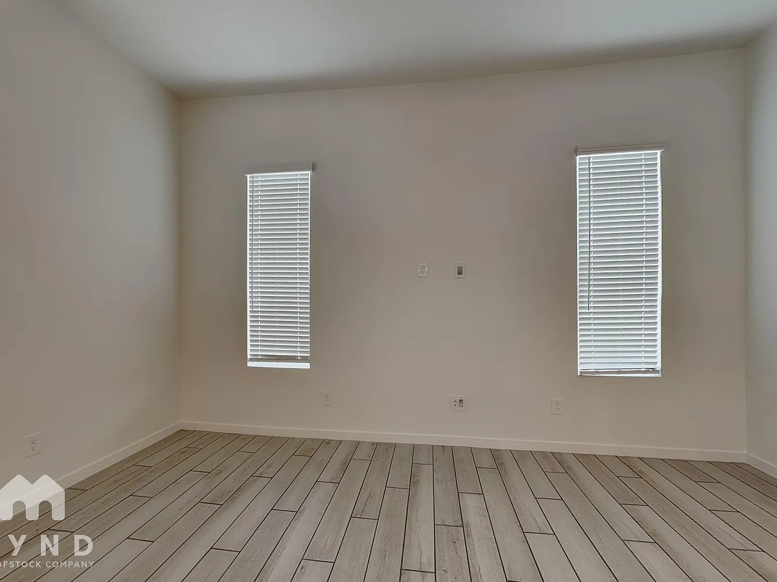 3 bed, 3.5 bath, 1839 sqft, $2,715 — Photo 2