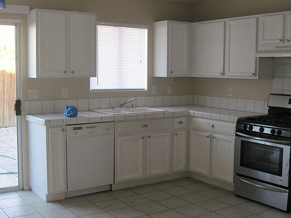 2nd image of 52680 Avenida Vallejo
