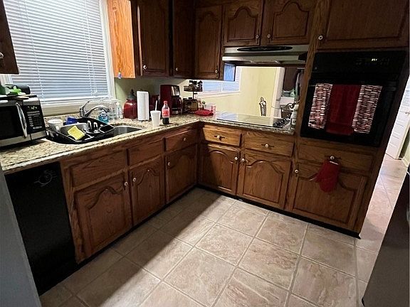 5th image of 3407 4th Ave