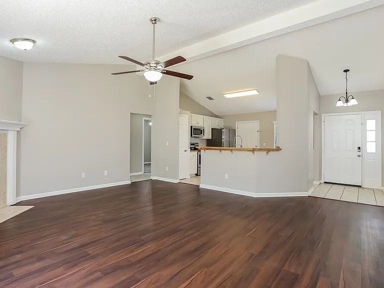 7609 Cinnamon Tea Ct — Photo 4